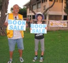 This way to the Kaimuki Library book sale!