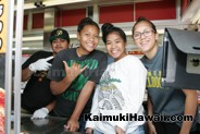 Great food and great smiles from the Kaimuki Carnival volunteers